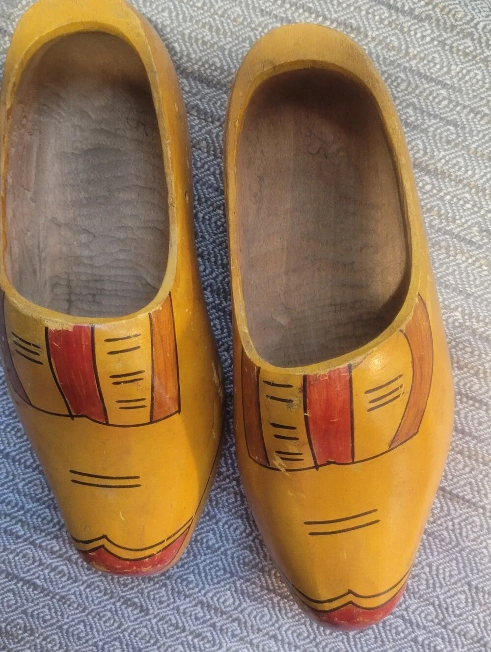 DUTCH CLOGS WOODEN WOOD HANDCARVED HANDPAINTED HOLLAND  Yellow Red